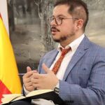 Javier Velasco es político y abogado y no tenía experiencia en diplomacia antes de ser nombrado embajador