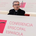 El secretario general de la Conferencia Episcopal y arzobispo de Valladolid, Luis Argüello