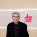 El secretario general y portavoz de la Conferencia Episcopal Española, Monseñor Luis Argüello