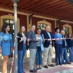 Los alcaldes y portavoces del PP en Lorca, Totana, Puerto Lumbreras, Águilas, y diputados regionales y el portavoz del PP de Transportes en el Senado, Francisco Bernabé, en la estación de Lorca-Sutullena