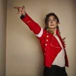 Entrevista con Alex Blanco, imitador del mítico cantante Michael Jackson en “Forever, The Best Show The King of the Pop” el único espectáculo avalado por la familia del artista, en el teatro La Latina de Madrid.