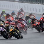 La lluvia convirtió la carrera de MotoGP del GP de Tailandia en una lotería