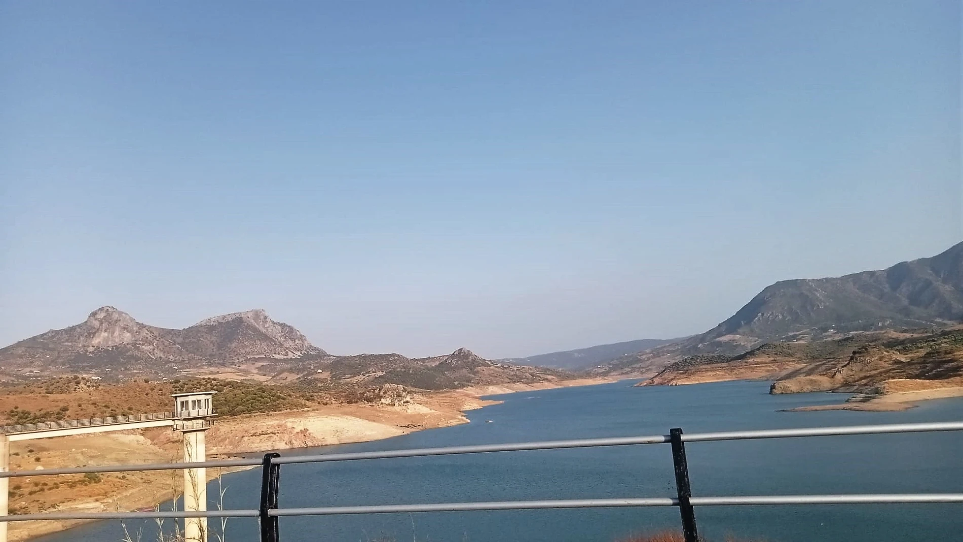 Embalse de Zahara.