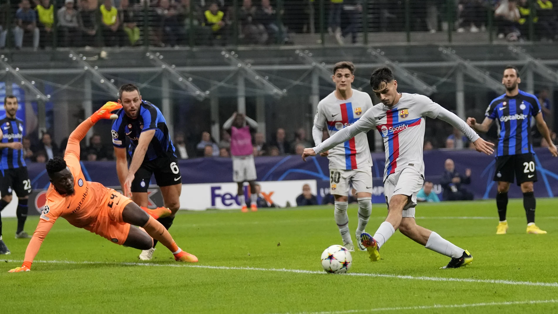 Pedri marcó el gol, pero se lo anuló el VAR