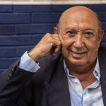 El diseñador de moda Francis Montesinos