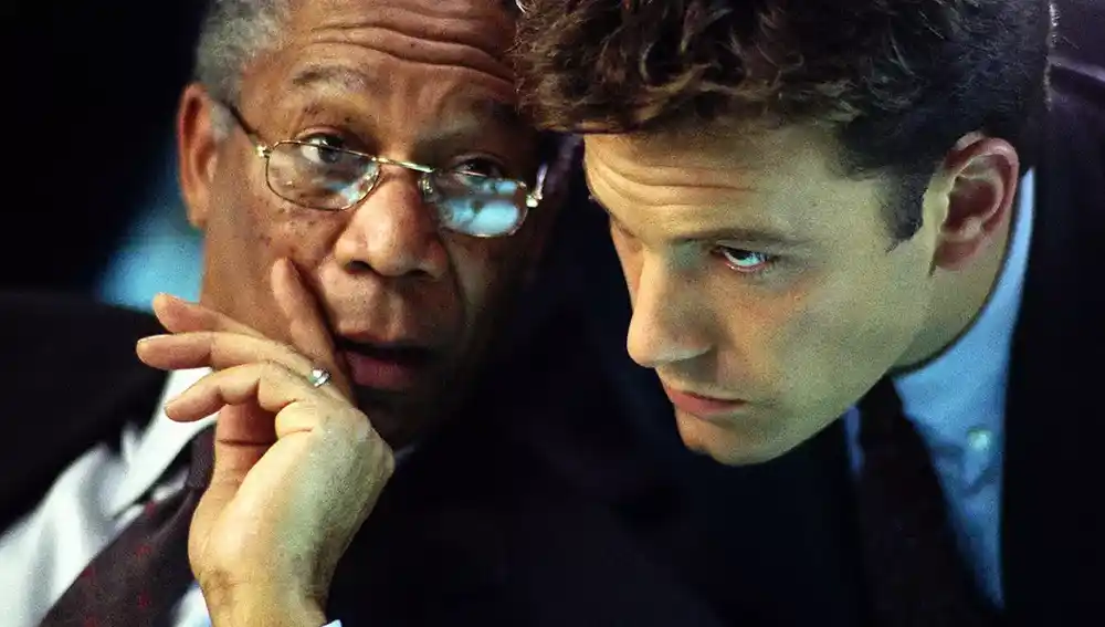 Imagen de la película "Pánico nuclear", con Ben Affleck y Morgan Freeman