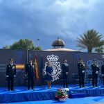 La delegada del Gobierno y el secretario de Estado de Seguridad, entre los mandos de la Policía Nacional.