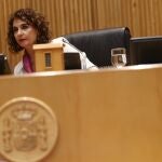 La ministra de Hacienda, María Jesús Montero, interviene durante la rueda de prensa para presentar el Proyecto de Ley de los Presupuestos Generales del Estado aprobados por el Gobierno para 2023, en el Congreso de los Diputados, a 6 de octubre de 2022, en Madrid (España). Previo a la rueda de prensa, la ministra de Hacienda ha entregado a la presidenta del Congreso el ‘libro amarillo’, en el que se exponen las principales cifras del Presupuesto para 2023. Los PGE 2023 contemplan un techo de gasto de más de 198.000 millones de euros, que incorporan el aumento del salario de los funcionarios, la actualización de las pensiones con el IPC, más gasto sanitario y nuevas ayudas a las familias y parados.06 OCTUBRE 2022;PGE;PGE 23;ECONOMÍA;PRESUPUESTOS APROBADOS;Eduardo Parra / Europa Press06/10/2022