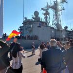 La fragata Santa María llega a Rota