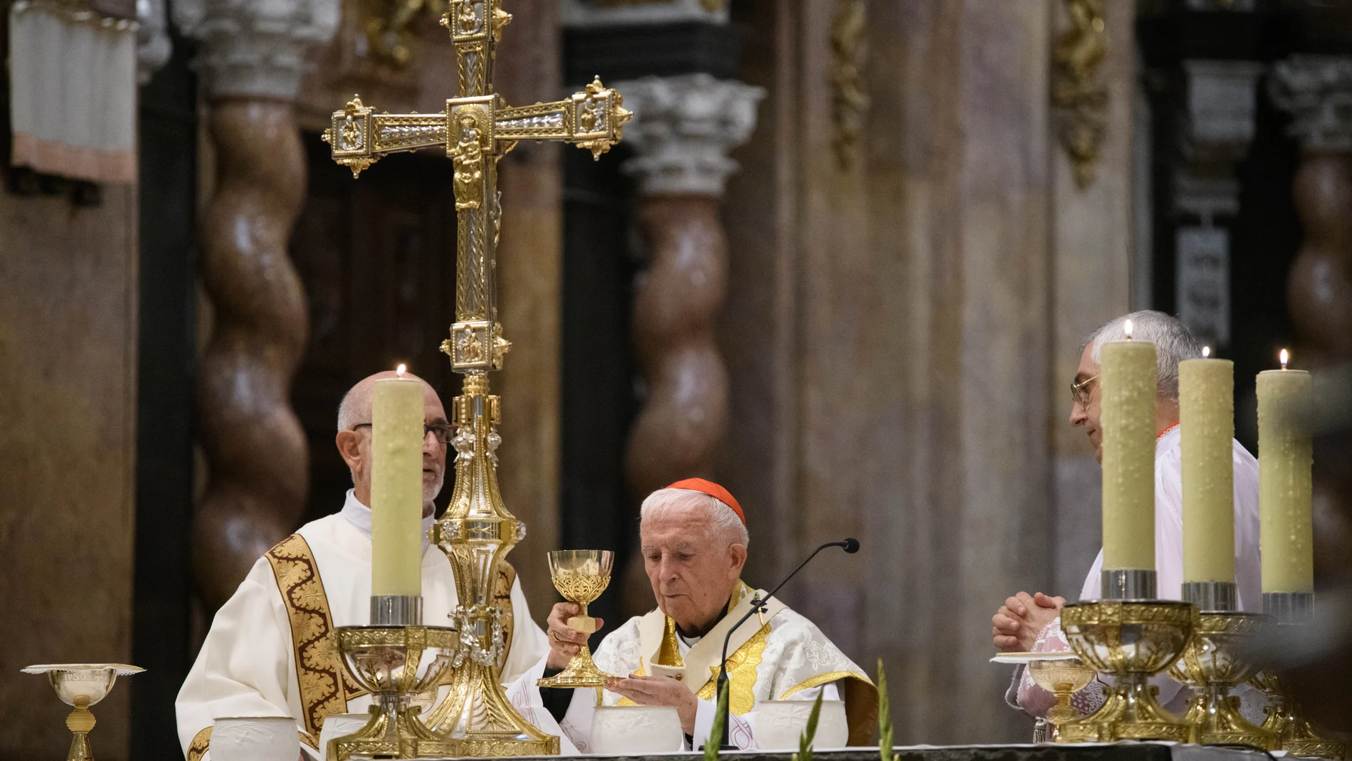 El Cardenal Antonio Cañizares en el Tedeum del Nou de Octubre en la Catedral de Valencia