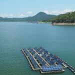 Paneles solares flotantes