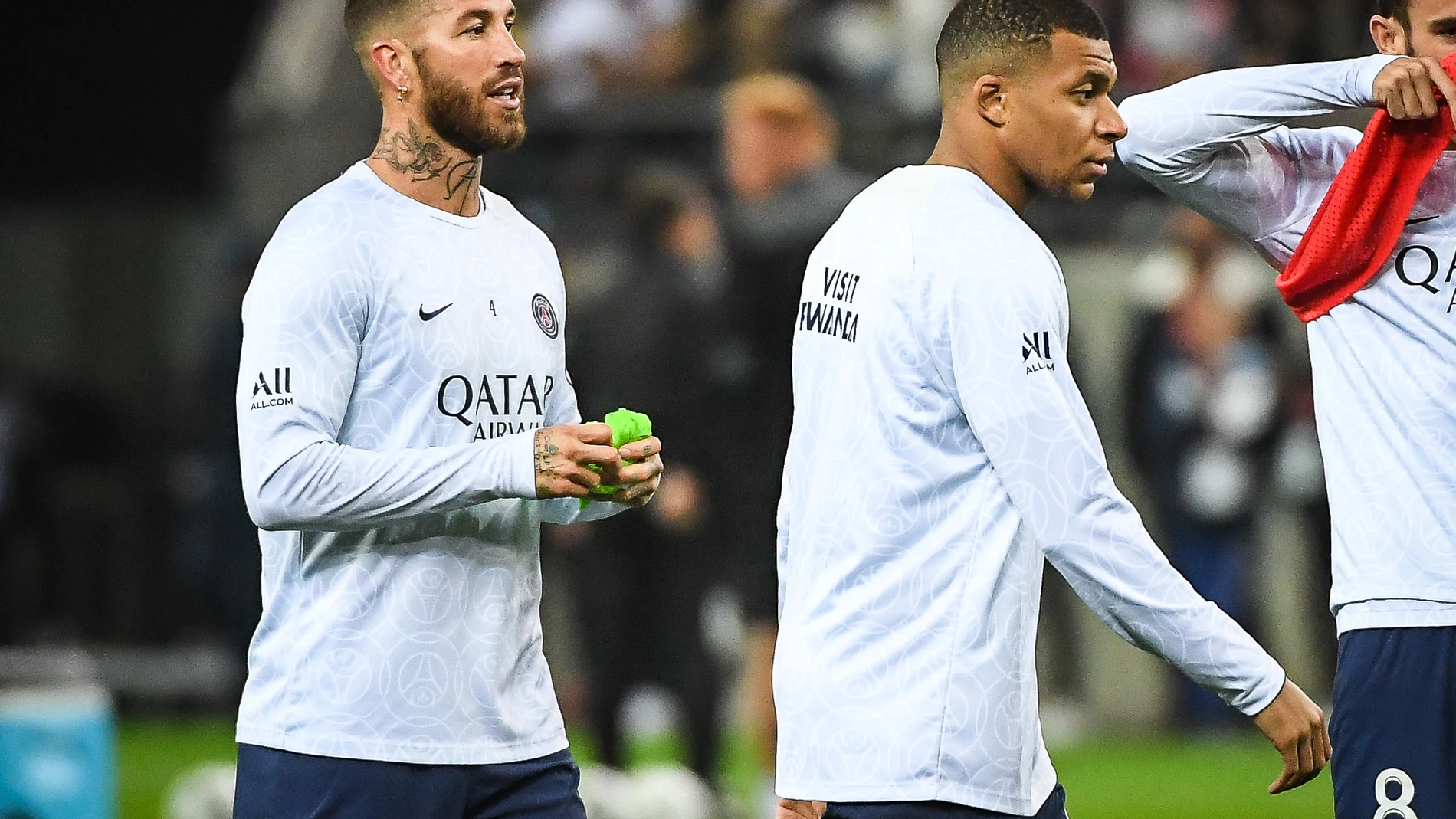Sergio Ramos y Mbappé, en un entrenamiento del PSG