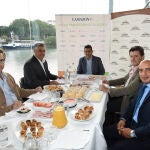 El desayuno informativo de LA RAZÓN tuvo lugar en el restaurante Abades Triana de Sevilla