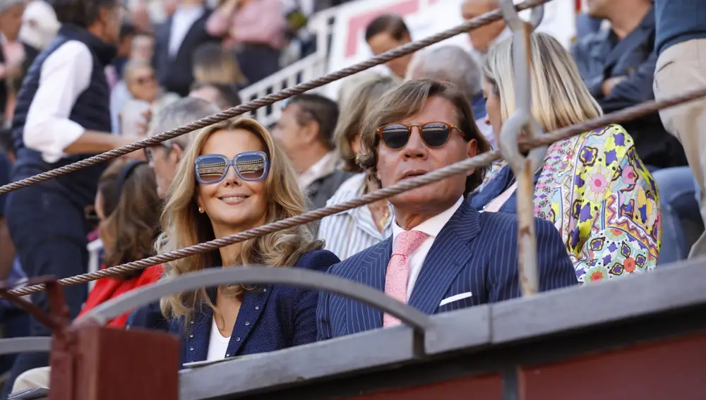 Corrida de La Hispanidad en las Ventas. Sofía Mazagatos y Tito Pajares