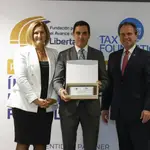 La entrega del galardón. JUNTA DE ANDALUCÍA