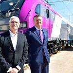 El presidente de Renfe, Isaías Táboas, visita la fábrica de Stadler en Valencia
