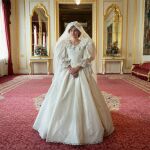 Elizabeth Debicki con el vestido de la boda