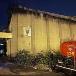 Un camión de bomberos frente a la prisión iraní de Evin