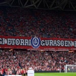 El submarino: Pelea de «ultras» por Ucrania