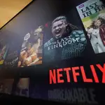 Cómo cambiar la ubicación principal de tu cuenta de Netflix si se ha identificado erróneamente.(AP Photo/Gene J. Puskar)