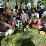 Las universitarias presentan un mayor riesgo de adicción al alcohol que sus compañeros varones