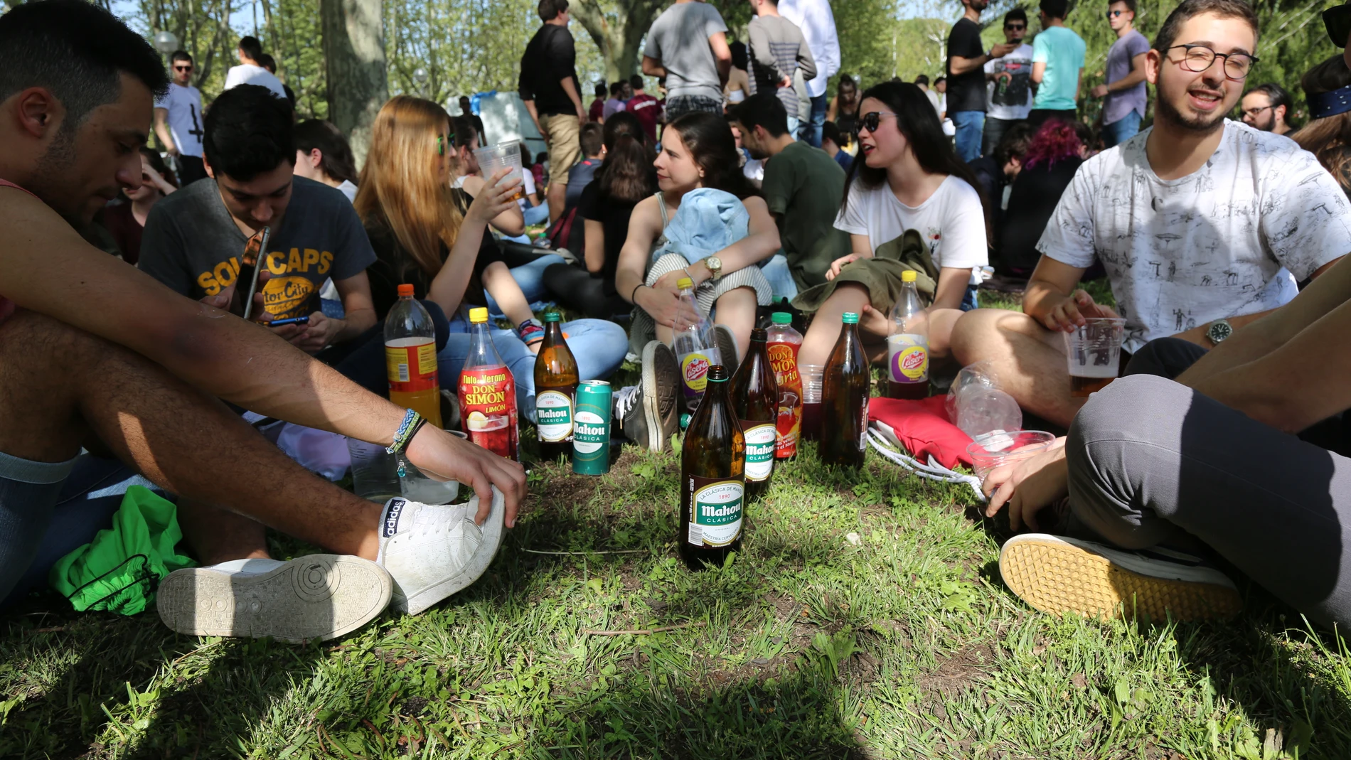 Las universitarias presentan un mayor riesgo de adicción al alcohol que sus compañeros varones