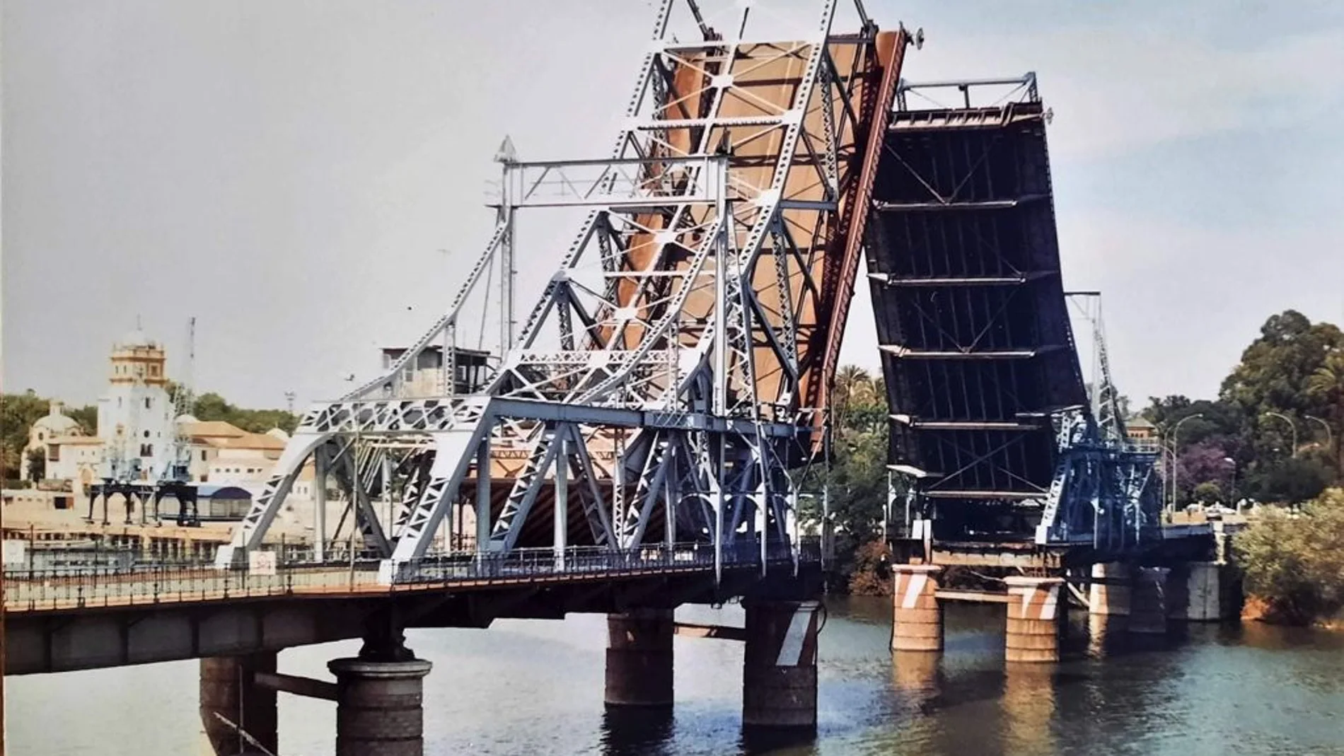 El puente de Hierro o de Alfonso XIII