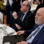 El presidente del Centro de Investigaciones Sociológicas (CIS), José Félix Tezanos, protagoniza un desayuno informativo celebrado, este lunes en Madrid. EFE/ Mariscal