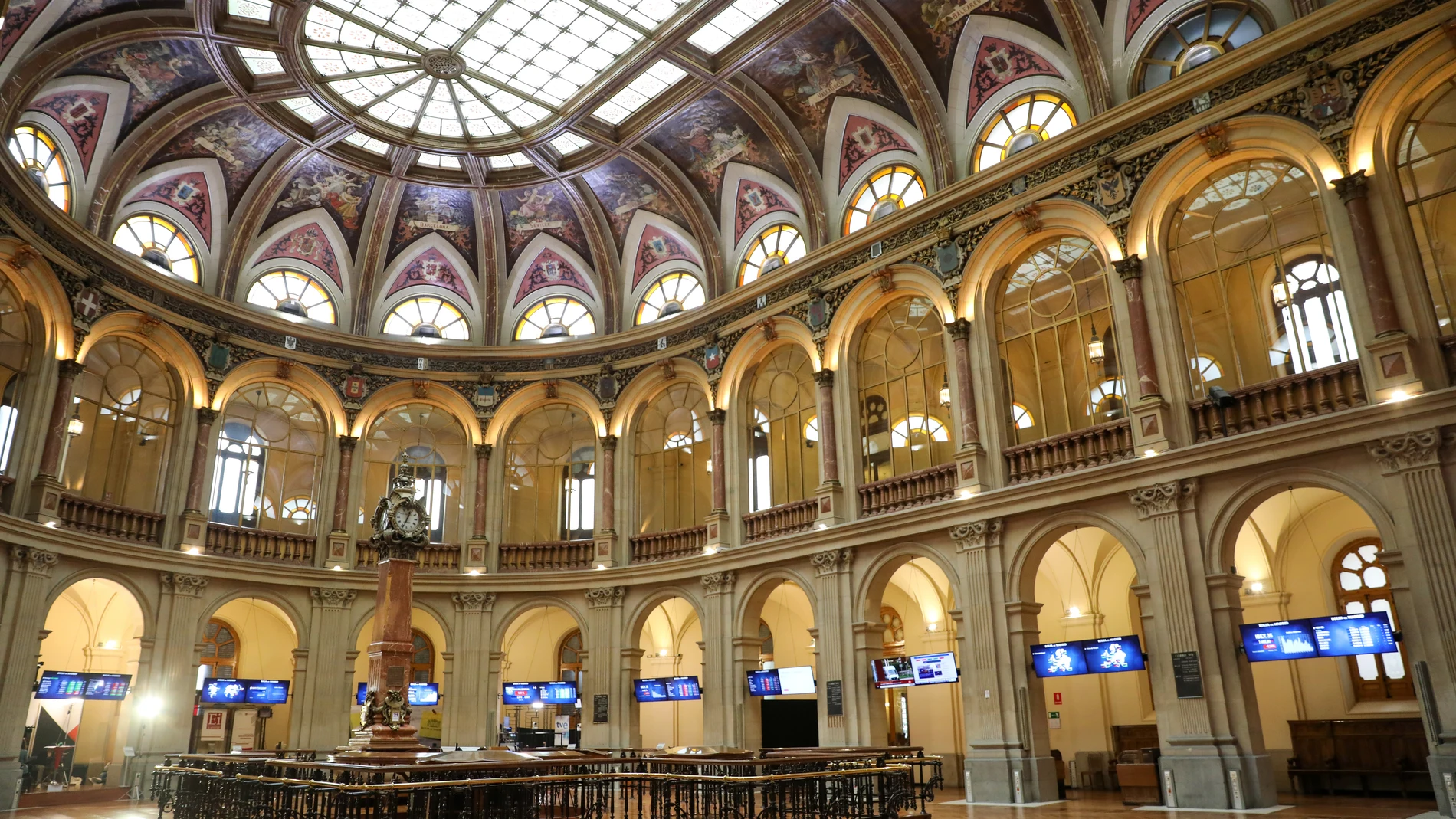 Vista por dentro del Palacio de la Bolsa, a 21 de octubre de 2022