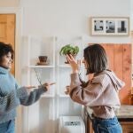 Insultar o decir palabrotas es un acto grosero y vulgar, sin embargo puede llegar a ser sano si evitamos que estos adjetivos estén acompañados de ira u otra emoción negativa