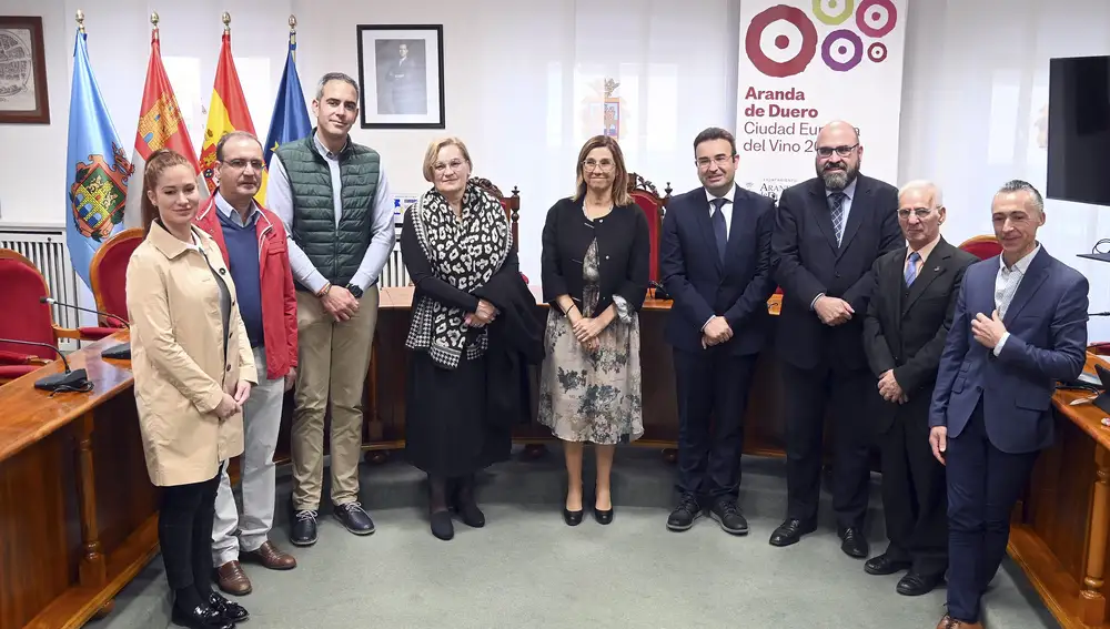 Encuentro en Aranda de Duero de ciudades que celebran la Bajada del Ángel