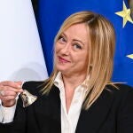 La primera ministra de Italia, Giorgia Meloni, logra reducir el problema de la inmigración ilegal en Italia a través de su "plan Mattei" o la apertura de centros en Albania