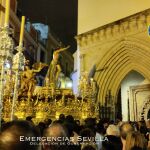 La imagen entrando en el templo