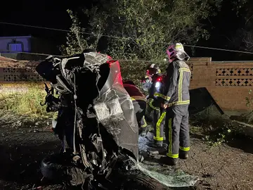 Fallece un hombre de 62 años tras chocar su turismo contra una base de hormigón y volcar en Mejorada del Campo Fallece un hombre de 62 años tras chocar su turismo contra una base de hormigón y volcar en Mejorada del Campo