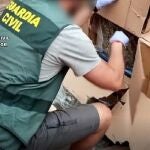 Imagen de la operación de la Guardia Civil. GUARDIA CIVIL