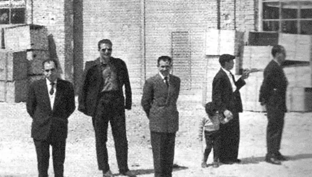 Los hermanos Manuel y Joaquín Sáez-Merino, en los inicios de la marca LOIS