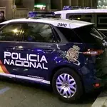 Dos vehículos de la Policía Nacional