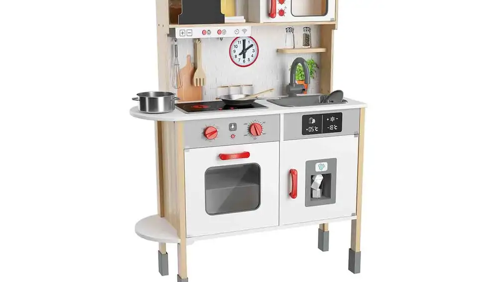 Cocina de juguete de Lidl. Hecha en madera