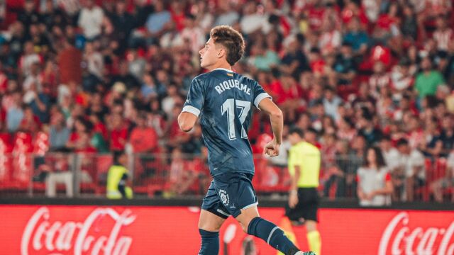 Rodrigo Riquelme, en un partido con el Girona esta temporada