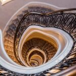 Impresionante escalera del edificio neoyorquino.