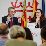 La vicepresidenta Aitana Mas y el conseller de Hacienda Arcadi España, ayer durante la presentación de los Presupuestos de la Generalitat valenciana para 2023