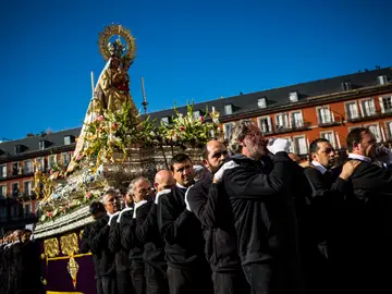 Misa en honor a la Virgen de La Almudena en la Plaza Mayor de Madrid Misa en honor a la Virgen de La Almudena en la Plaza Mayor de Madrid