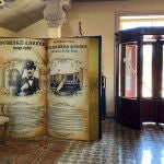 Uno de los accesos del hotel Winter Palace, ubicado en Lúxor, donde el egiptólogo Howard Carter anunció hace cien años el descubrimiento de la tumba de Tutankamón