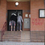 Velilla de San Antonio. Un hombre es asesinado por una discusión, al discutir a un grupo de chicos unas pintadas