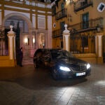 Coche fúnebre durante la exhumación de Queipo de Llano y Francisco Bohórquez