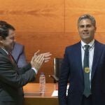 El presidente Fernández Mañueco entrega la Medalla al Mérito de la Cámara de Comercio de Salamanca al "Mesón de Gonzalo''.