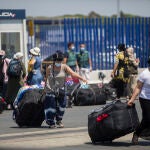 Varias temporeras marroquíes embarcan desde el Muelle Sur del Puerto de Huelva rumbo a Marruecos. Son las primeras temporeras marroquíes atrapadas en Huelva por la crisis del Covid-19 en regresar a su país. En Huelva (Andalucía, España), a 18 de julio de 2020.María José López / Europa Press(Foto de ARCHIVO)18/7/2020