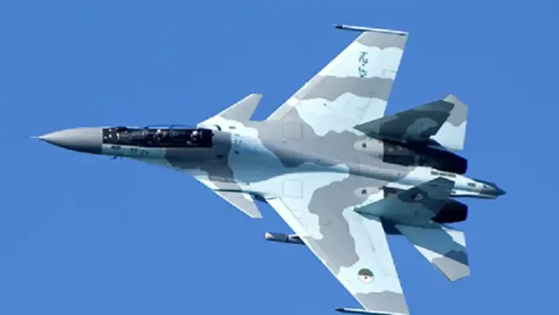 Un caza 14 Su-30MKA argelino