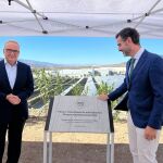 Francisco Martínez Cosentino y Ramón Fernández-Pacheco en la inauguración de la planta