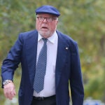 El comisario jubilado José Manuel Villarejo a su llegada a la primera sesión de un juicio en la Audiencia Provincial de Madrid, a 8 de noviembre de 2022, en Madrid (España)
